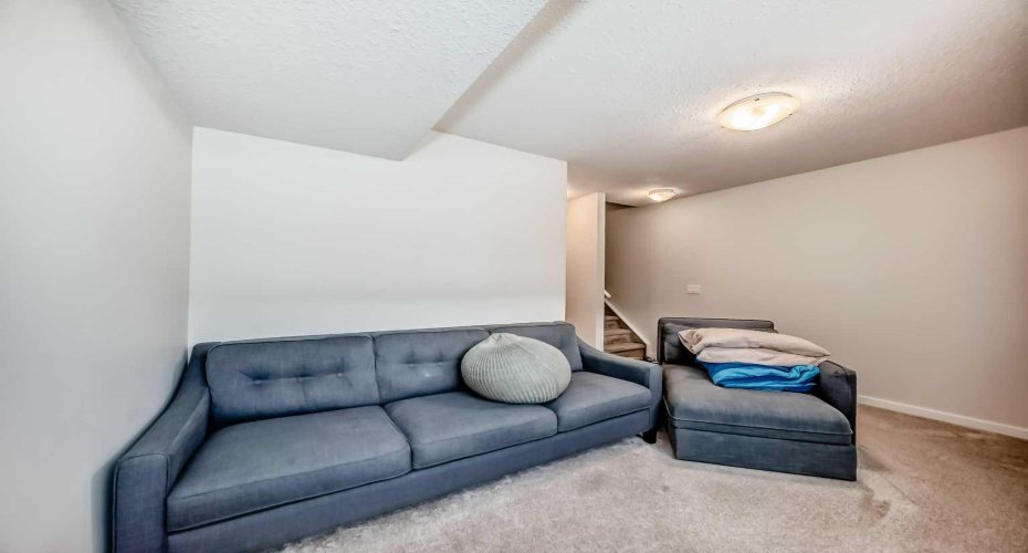31 Red Embers Parade, Calgary, Alberta T3N1E9, 4 Bedroom Bedrooms, 0 ,4 BathroomBathrooms,Residential,For Sale,Red Embers,0,A2323741