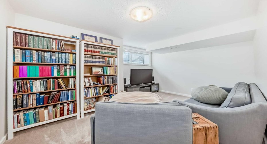 31 Red Embers Parade, Calgary, Alberta T3N1E9, 4 Bedroom Bedrooms, 0 ,4 BathroomBathrooms,Residential,For Sale,Red Embers,0,A2323741