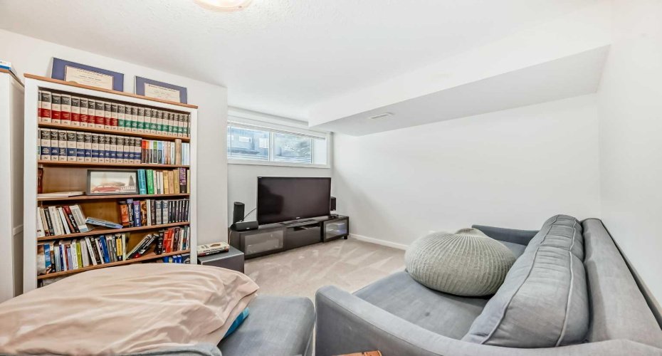 31 Red Embers Parade, Calgary, Alberta T3N1E9, 4 Bedroom Bedrooms, 0 ,4 BathroomBathrooms,Residential,For Sale,Red Embers,0,A2323741