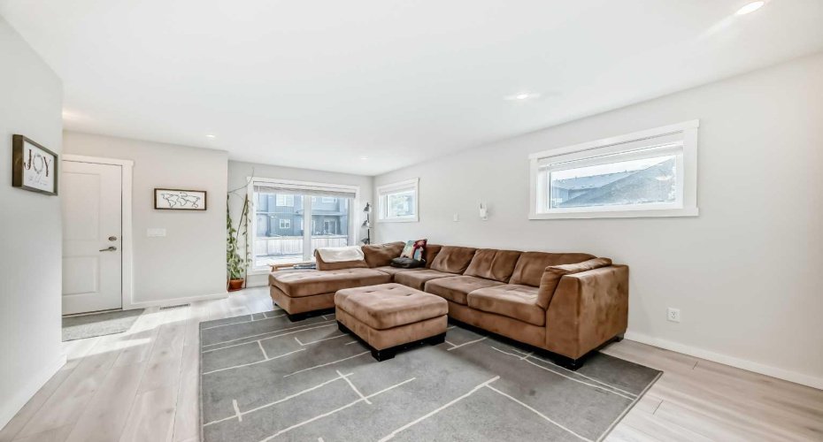 31 Red Embers Parade, Calgary, Alberta T3N1E9, 4 Bedroom Bedrooms, 0 ,4 BathroomBathrooms,Residential,For Sale,Red Embers,0,A2323741