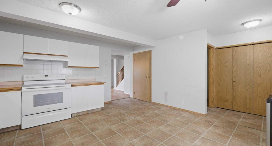 196 Northey Avenue, Red Deer, Alberta T4P 3J6, 3 Bedroom Bedrooms, 0 ,3 BathroomBathrooms,Residential,For Sale,Northey,0,A2324298