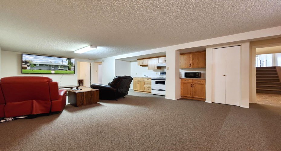 2211 10 Avenue, Lethbridge, Alberta T1K 0C3, 5 Bedroom Bedrooms, 0 ,3 BathroomBathrooms,Residential,For Sale,10,0,A2325221
