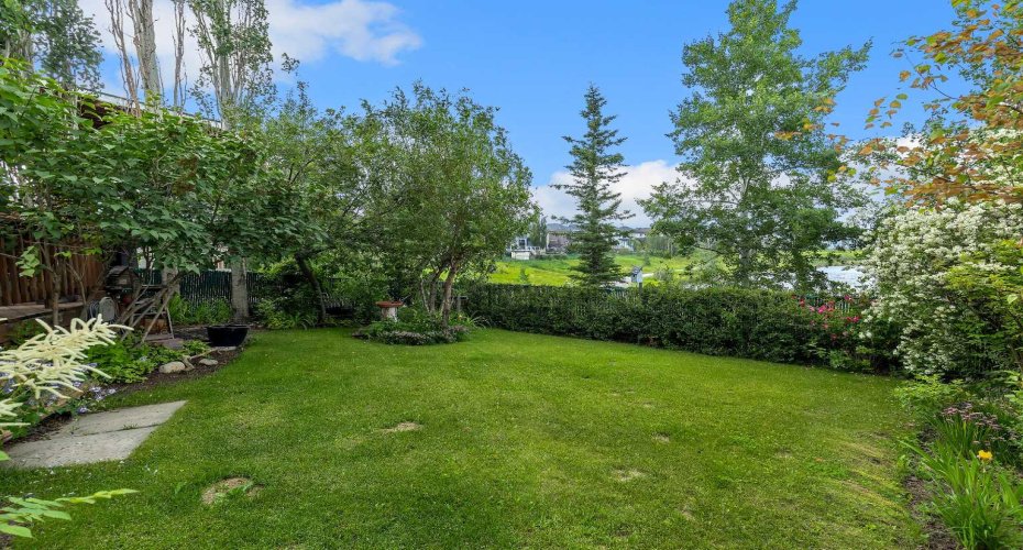 626 Saddlecreek Way, Calgary, Alberta T3J4A3, 3 Bedroom Bedrooms, 0 ,3 BathroomBathrooms,Residential,For Sale,Saddlecreek,0,A2326280