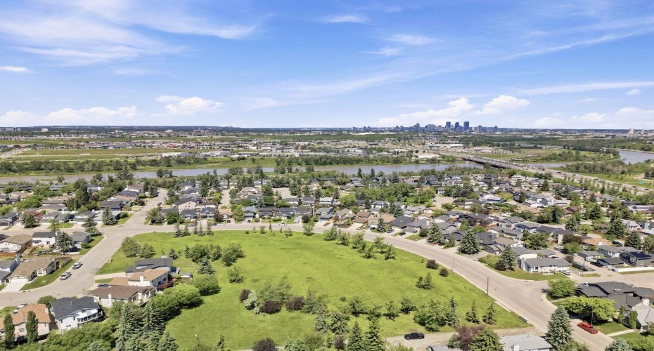 aerial photo - across street from green space