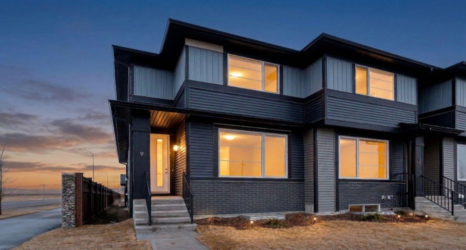 9 Sora Gate, Calgary, Alberta T3S 0M6, 3 Bedroom Bedrooms, 0 ,3 BathroomBathrooms,Residential,For Sale,Sora,0,A2326856
