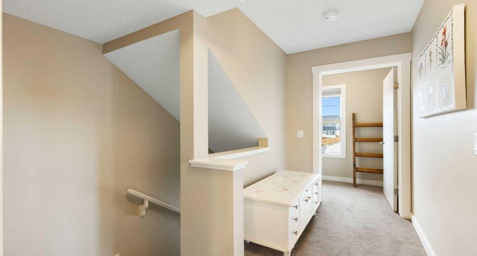 50 Belgian Lane, Cochrane, Alberta T4C 0Y5, 2 Bedrooms Bedrooms, ,3 BathroomsBathrooms,Residential,For Sale,Belgian,A2326911