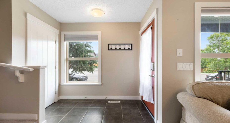 50 Belgian Lane, Cochrane, Alberta T4C 0Y5, 2 Bedrooms Bedrooms, ,3 BathroomsBathrooms,Residential,For Sale,Belgian,A2326911