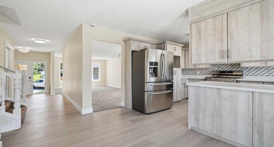 43 Beaconsfield Place, Calgary, Alberta T3K1W8, 4 Bedroom Bedrooms, 0 ,3 BathroomBathrooms,Residential,For Sale,Beaconsfield,0,A2326961