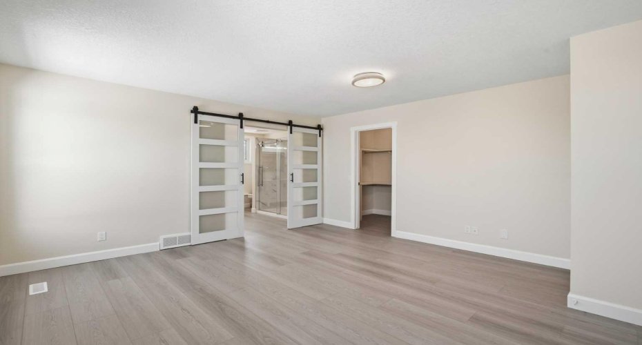43 Beaconsfield Place, Calgary, Alberta T3K1W8, 4 Bedroom Bedrooms, 0 ,3 BathroomBathrooms,Residential,For Sale,Beaconsfield,0,A2326961