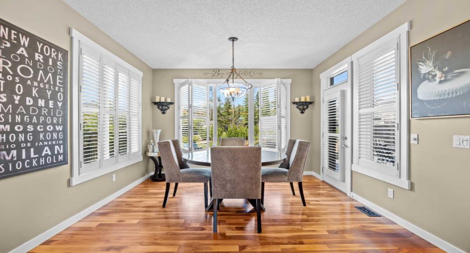 The sunny breakfast nook is the perfect spot for a morning coffee, with garden views through wraparound windows. The sunny breakfast nook is the perfect spot for a morning coffee, with garden views through wraparound windows.