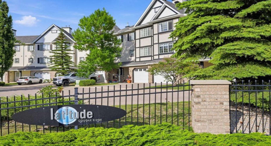 4 Cougar Ridge Mews, Calgary, Alberta T3H 5P4, 2 Bedroom Bedrooms, 0 ,2 BathroomBathrooms,Residential,For Sale,Cougar Ridge,0,A2327348