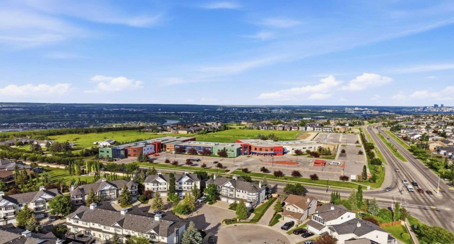 4 Cougar Ridge Mews, Calgary, Alberta T3H 5P4, 2 Bedroom Bedrooms, 0 ,2 BathroomBathrooms,Residential,For Sale,Cougar Ridge,0,A2327348