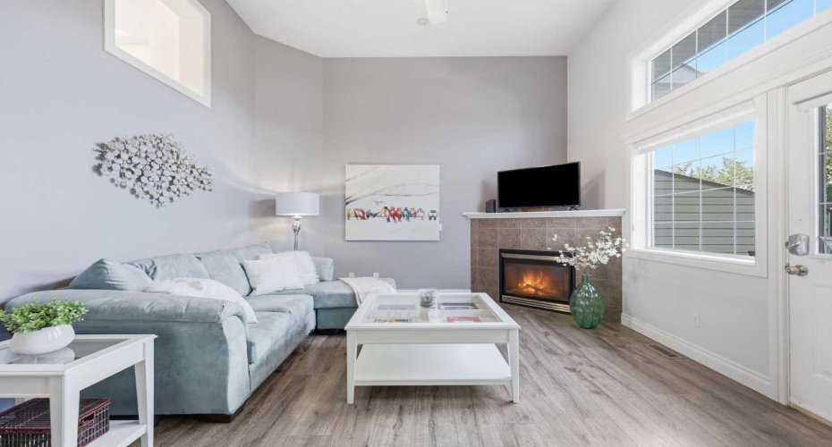 Living Room with gas fireplace