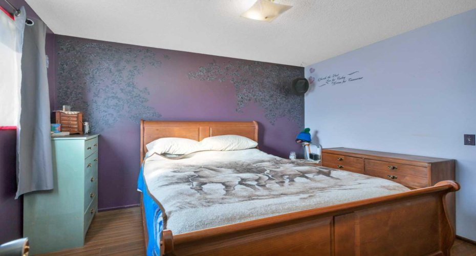 310 2 Avenue, Youngstown, Alberta T0J 3P0, 3 Bedroom Bedrooms, 0 ,2 BathroomBathrooms,Residential,For Sale,2 Avenue,0,A2327360