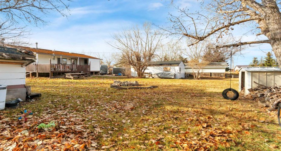 310 2 Avenue, Youngstown, Alberta T0J 3P0, 3 Bedroom Bedrooms, 0 ,2 BathroomBathrooms,Residential,For Sale,2 Avenue,0,A2327360
