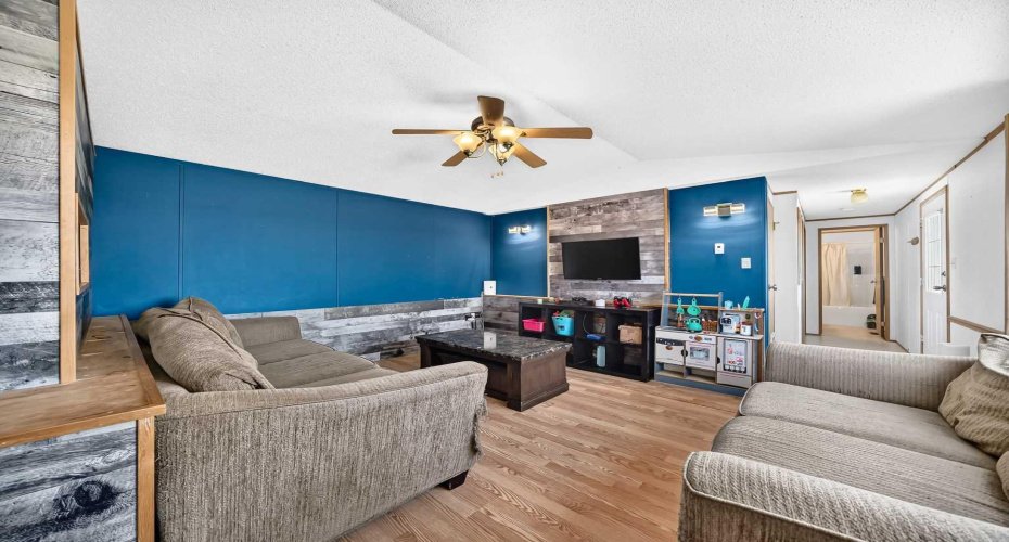 233075 Range Road 245, Rural Wheatland County, Alberta T1P 0R6, 3 Bedroom Bedrooms, 0 ,2 BathroomBathrooms,Residential,For Sale,Range Road 245,0,A2327627