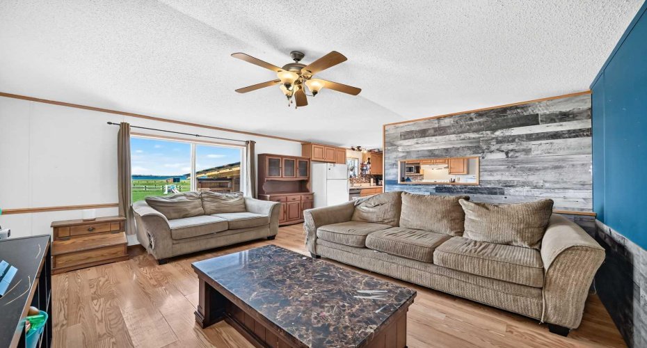 233075 Range Road 245, Rural Wheatland County, Alberta T1P 0R6, 3 Bedroom Bedrooms, 0 ,2 BathroomBathrooms,Residential,For Sale,Range Road 245,0,A2327627