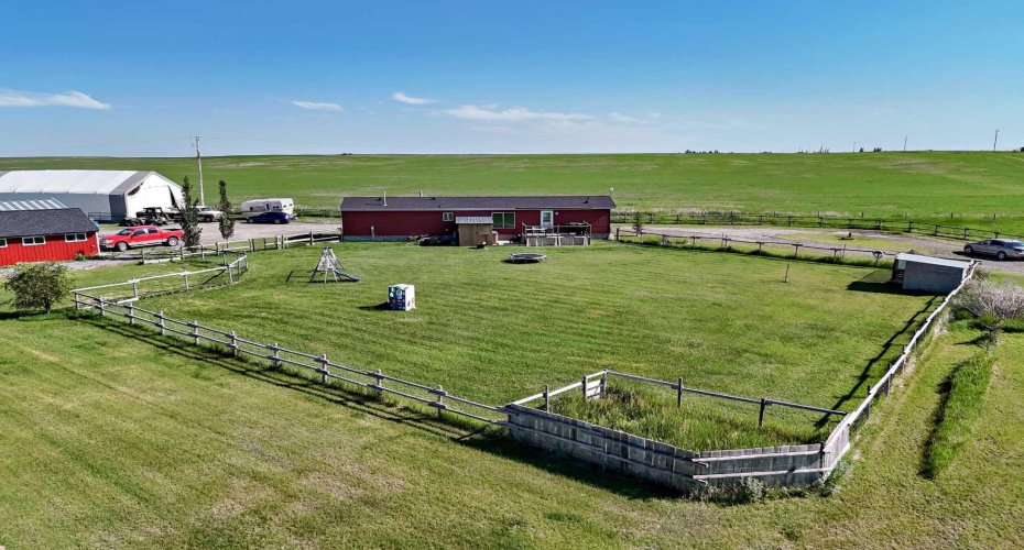 233075 Range Road 245, Rural Wheatland County, Alberta T1P 0R6, 3 Bedroom Bedrooms, 0 ,2 BathroomBathrooms,Residential,For Sale,Range Road 245,0,A2327627