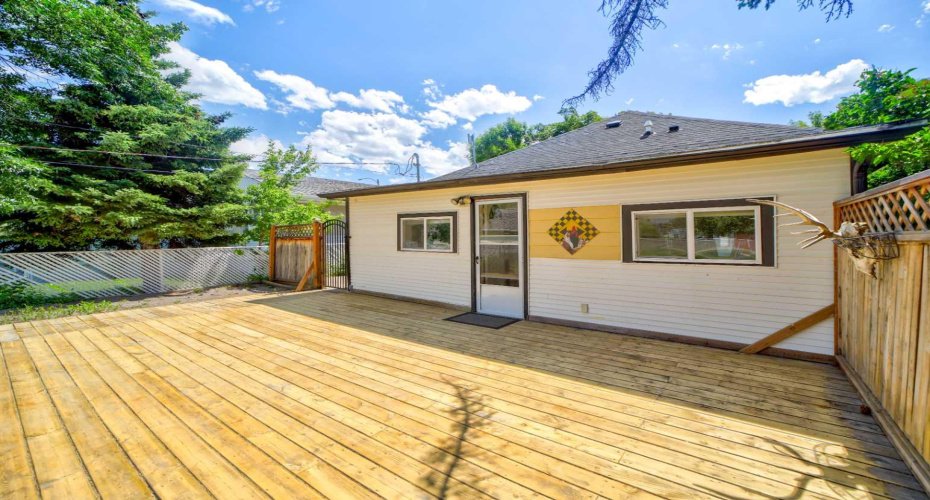727 McDougall Street, Pincher Creek, Alberta T0K 1W0, 2 Bedroom Bedrooms, 0 ,1 BathroomBathrooms,Residential,For Sale,McDougall,0,A2327691