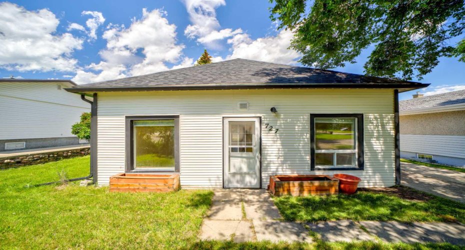 727 McDougall Street, Pincher Creek, Alberta T0K 1W0, 2 Bedroom Bedrooms, 0 ,1 BathroomBathrooms,Residential,For Sale,McDougall,0,A2327691