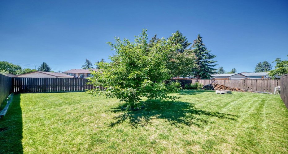 108 Falconridge Close, Calgary, Alberta T3J 1A7, 4 Bedroom Bedrooms, 0 ,3 BathroomBathrooms,Residential,For Sale,Falconridge,0,A2327799