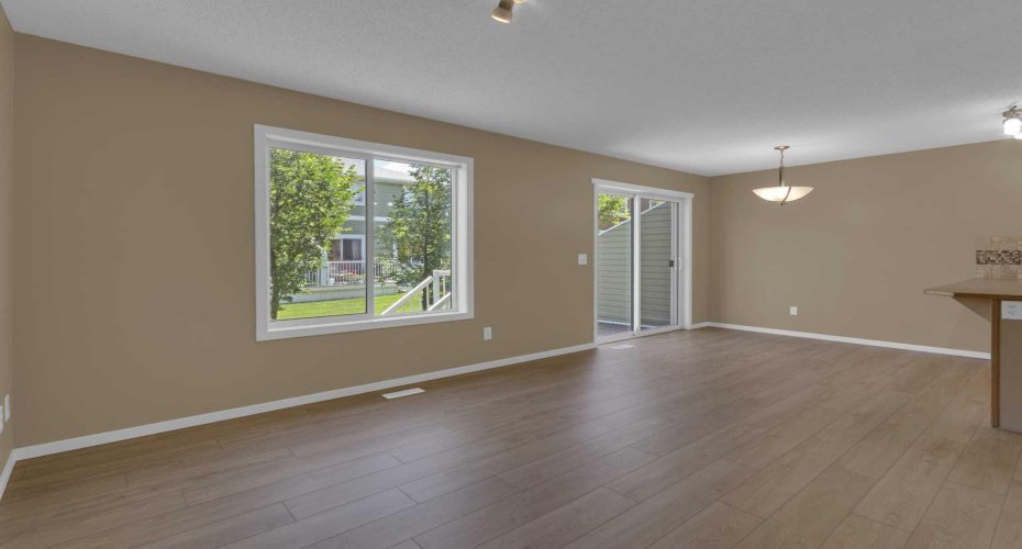 800 Yankee Valley Boulevard, Airdrie, Alberta T4A2L2, 3 Bedroom Bedrooms, 0 ,3 BathroomBathrooms,Residential,For Sale,Yankee Valley,0,A2327841