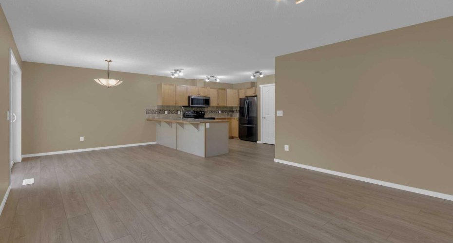 800 Yankee Valley Boulevard, Airdrie, Alberta T4A2L2, 3 Bedroom Bedrooms, 0 ,3 BathroomBathrooms,Residential,For Sale,Yankee Valley,0,A2327841