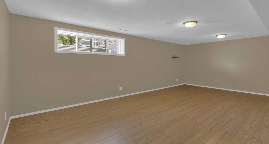 800 Yankee Valley Boulevard, Airdrie, Alberta T4A2L2, 3 Bedroom Bedrooms, 0 ,3 BathroomBathrooms,Residential,For Sale,Yankee Valley,0,A2327841