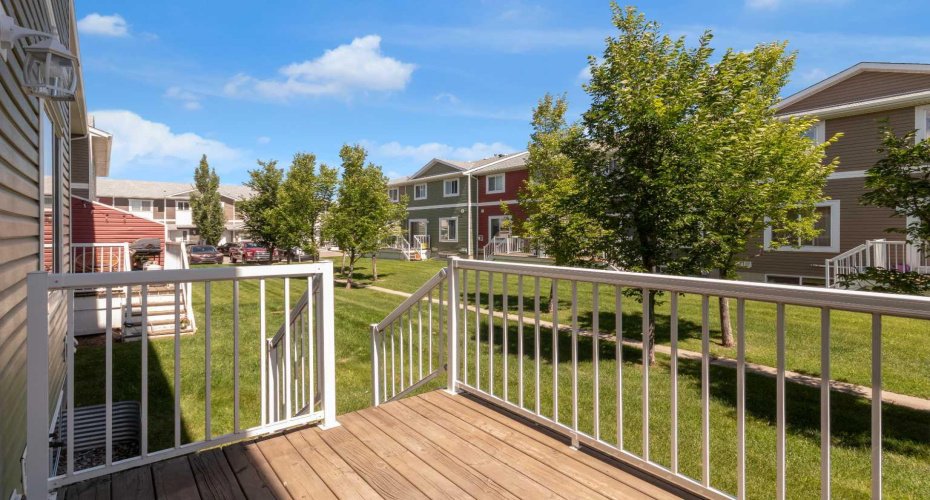 800 Yankee Valley Boulevard, Airdrie, Alberta T4A2L2, 3 Bedroom Bedrooms, 0 ,3 BathroomBathrooms,Residential,For Sale,Yankee Valley,0,A2327841