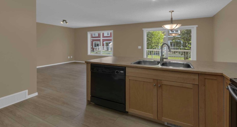 800 Yankee Valley Boulevard, Airdrie, Alberta T4A2L2, 3 Bedroom Bedrooms, 0 ,3 BathroomBathrooms,Residential,For Sale,Yankee Valley,0,A2327841