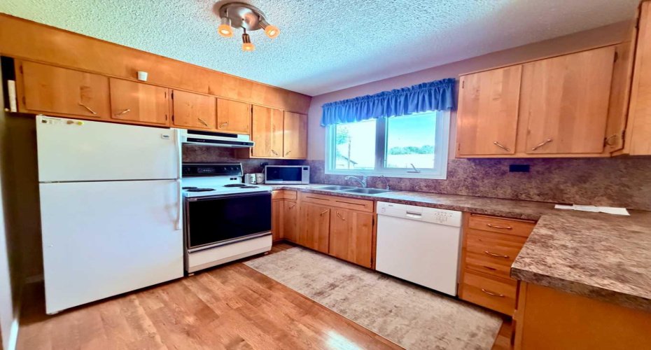 40108 Range Road 35, Rural Lacombe County, Alberta T0M 0X0, 5 Bedroom Bedrooms, 0 ,2 BathroomBathrooms,Residential,For Sale,Range Road 35,0,A2327916