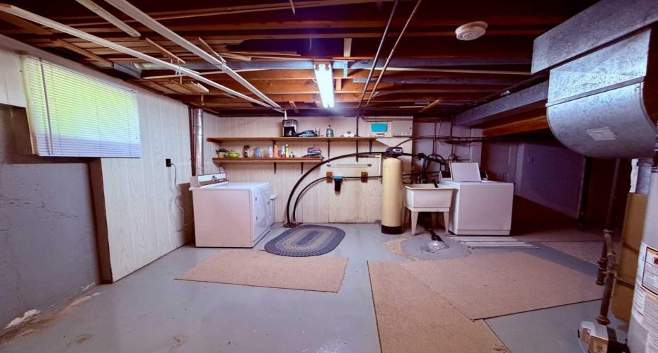40108 Range Road 35, Rural Lacombe County, Alberta T0M 0X0, 5 Bedroom Bedrooms, 0 ,2 BathroomBathrooms,Residential,For Sale,Range Road 35,0,A2327916