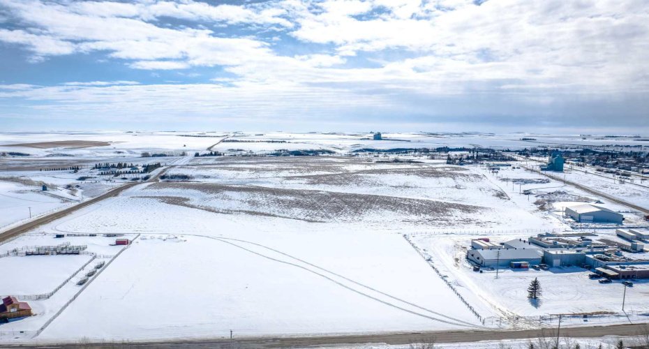 237 North Road, Trochu, Alberta T0M2C0, 0 , 0 ,0,Land,For Sale,North,0,A2327975