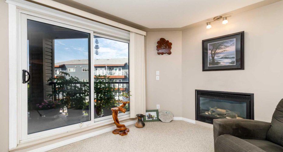 5601 KERRY WOOD Drive, Red Deer, Alberta T4N 4X3, 2 Bedroom Bedrooms, 0 ,2 BathroomBathrooms,Residential,For Sale,KERRY WOOD,0,A2328043