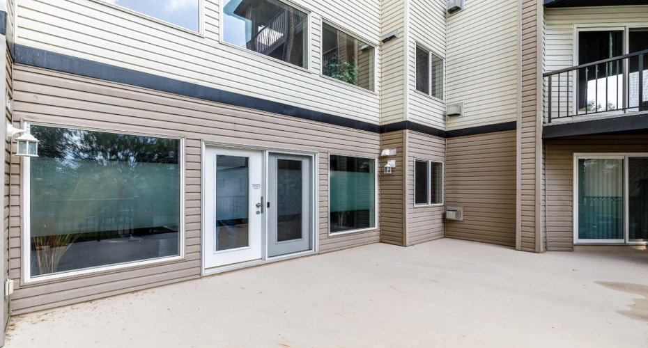 5601 KERRY WOOD Drive, Red Deer, Alberta T4N 4X3, 2 Bedroom Bedrooms, 0 ,2 BathroomBathrooms,Residential,For Sale,KERRY WOOD,0,A2328043