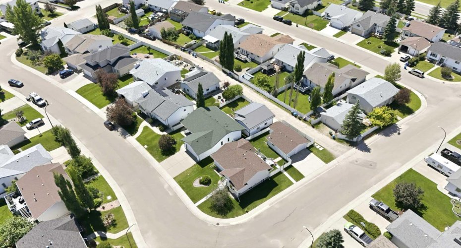 109 Logan Close, Red Deer, Alberta T4R 2N0, 4 Bedroom Bedrooms, 0 ,3 BathroomBathrooms,Residential,For Sale,Logan,0,A2328044