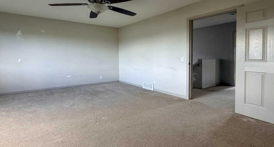137 Cinnamon Street, Fort McMurray, Alberta T9K 2T4, 2 Bedroom Bedrooms, 0 ,3 BathroomBathrooms,Residential,For Sale,Cinnamon,0,A2328090