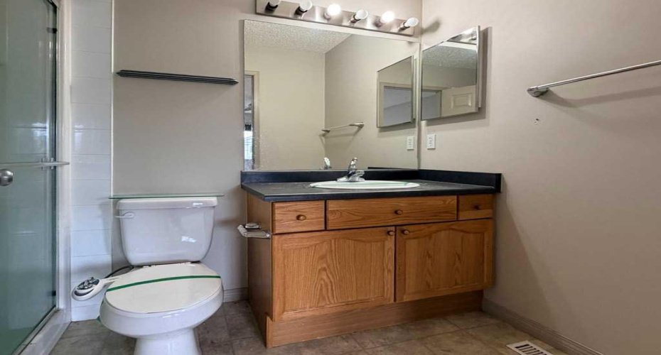 137 Cinnamon Street, Fort McMurray, Alberta T9K 2T4, 2 Bedroom Bedrooms, 0 ,3 BathroomBathrooms,Residential,For Sale,Cinnamon,0,A2328090