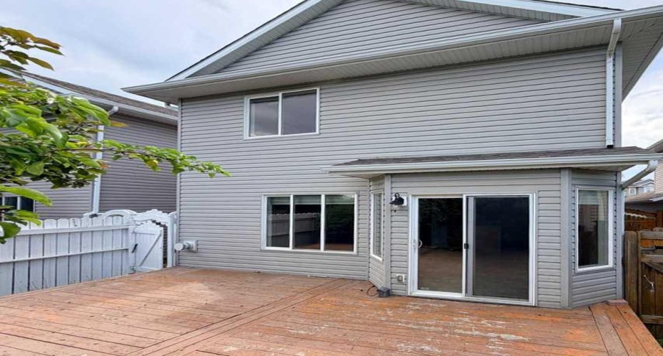 137 Cinnamon Street, Fort McMurray, Alberta T9K 2T4, 2 Bedroom Bedrooms, 0 ,3 BathroomBathrooms,Residential,For Sale,Cinnamon,0,A2328090