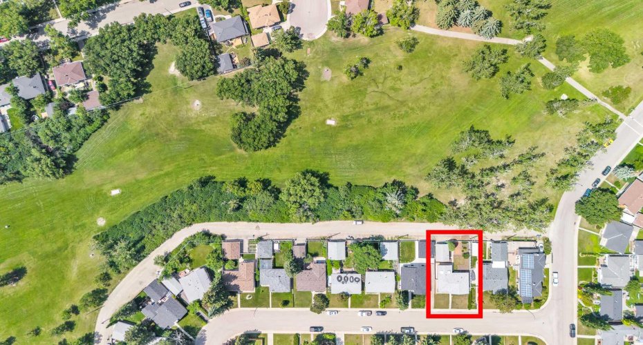 5247 Thomas Street, Calgary, Alberta T2K 3V6, 4 Bedroom Bedrooms, 0 ,2 BathroomBathrooms,Residential,For Sale,Thomas,0,A2328106