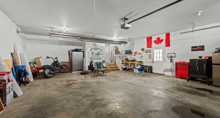 13 Cherry Lane, Three Hills, Alberta T0M 2A0, 4 Bedroom Bedrooms, 0 ,4 BathroomBathrooms,Residential,For Sale,Cherry,0,A2328210