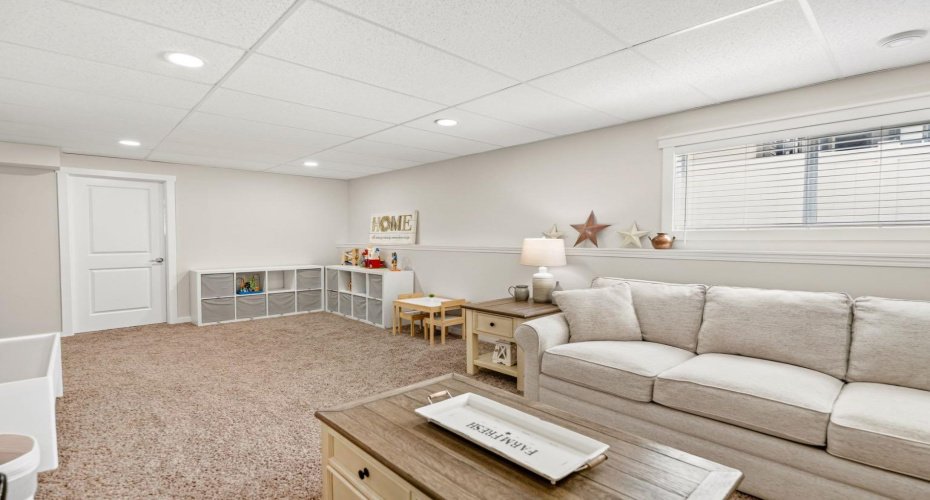 17 Alderwood Close, Blackfalds, Alberta T4M0L9, 5 Bedroom Bedrooms, 0 ,3 BathroomBathrooms,Residential,For Sale,Alderwood,0,A2328264