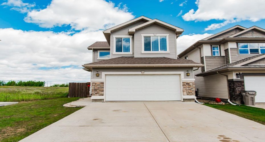 10261 85 Street, Grande Prairie, Alberta T8X 0K3, 4 Bedroom Bedrooms, 0 ,3 BathroomBathrooms,Residential,For Sale,85,0,A2328292