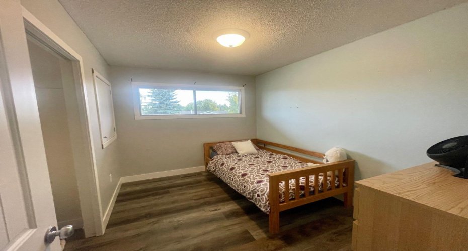 5301 15 Ave, Edson, Alberta T7E 1H2, 5 Bedroom Bedrooms, 0 ,3 BathroomBathrooms,Residential,For Sale,15 Ave,0,A2328336