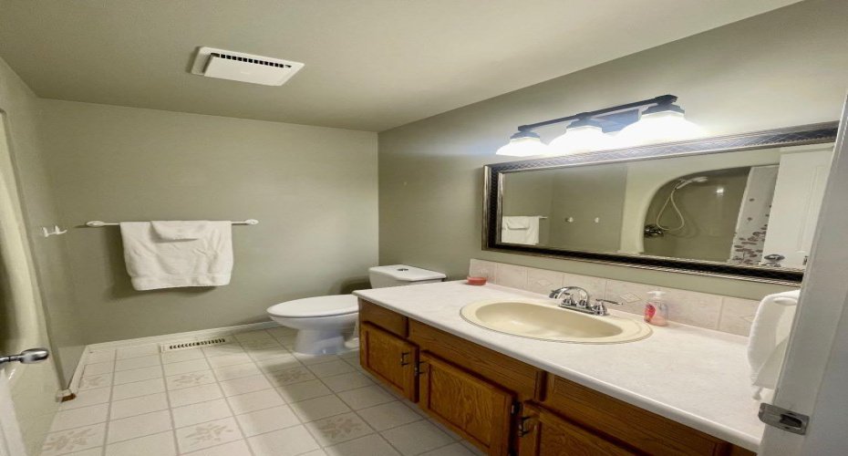 5301 15 Ave, Edson, Alberta T7E 1H2, 5 Bedroom Bedrooms, 0 ,3 BathroomBathrooms,Residential,For Sale,15 Ave,0,A2328336