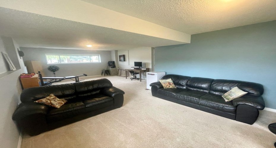 5301 15 Ave, Edson, Alberta T7E 1H2, 5 Bedroom Bedrooms, 0 ,3 BathroomBathrooms,Residential,For Sale,15 Ave,0,A2328336