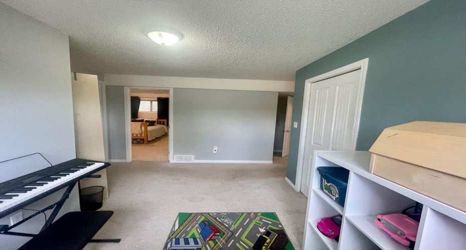 5301 15 Ave, Edson, Alberta T7E 1H2, 5 Bedroom Bedrooms, 0 ,3 BathroomBathrooms,Residential,For Sale,15 Ave,0,A2328336