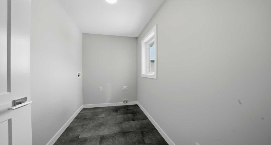 Laundry Upper Level
