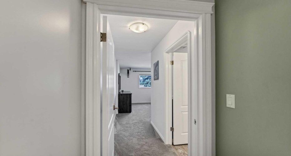 402 Jesmond Place, Redcliff, Alberta T0J 2P2, 5 Bedroom Bedrooms, 0 ,3 BathroomBathrooms,Residential,For Sale,Jesmond,0,A2328352
