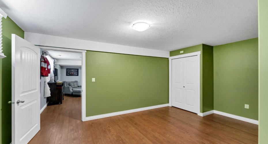 402 Jesmond Place, Redcliff, Alberta T0J 2P2, 5 Bedroom Bedrooms, 0 ,3 BathroomBathrooms,Residential,For Sale,Jesmond,0,A2328352